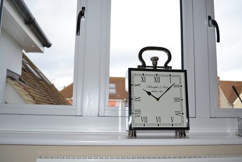 R7 Fully Flush Sash Window